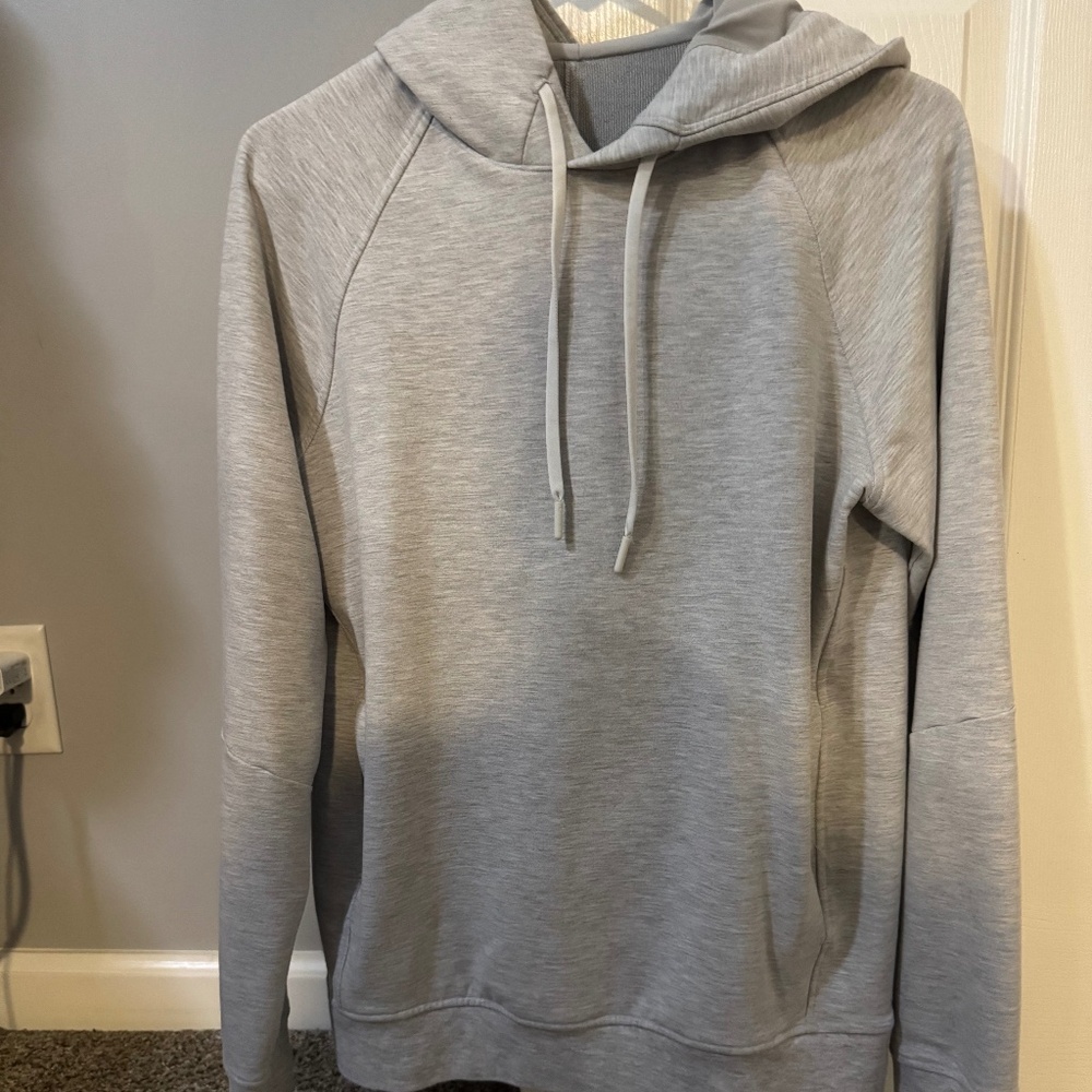 Lululemon pullover